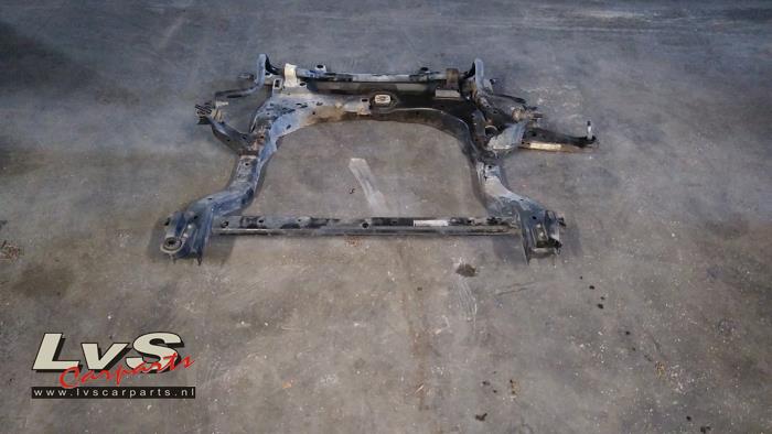 Gebrauchte Unterrahmen Opel Astra K Sports Tourer 1.0 Turbo 12V Preis € 100,00 Margenregelung angeboten von LvS Carparts