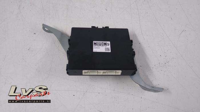 Używane Modul keyless vehicle Toyota Verso 1.8 16V VVT-i Cena € 100,00 Procedura marży oferowane przez LvS Carparts