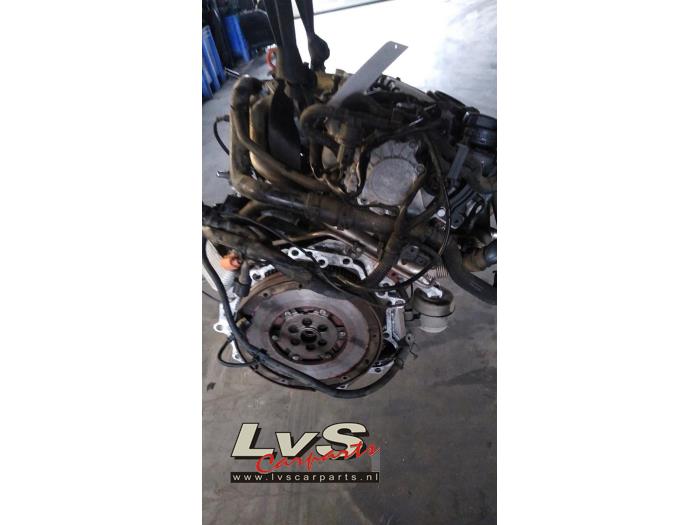 Engine from a Audi A4 (B7) 2.0 TDI 16V 2006