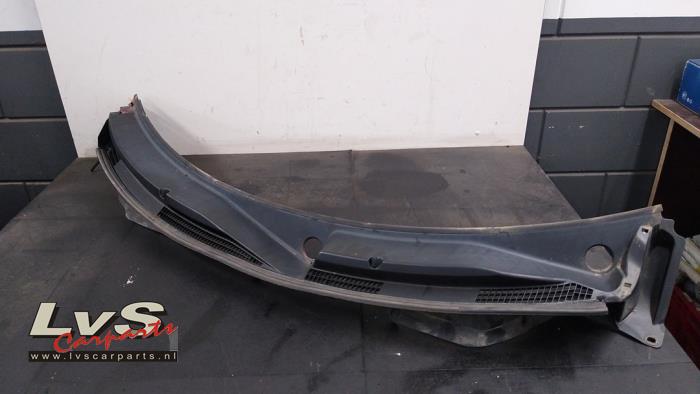 Używane Parawan Suzuki Swift (ZC/ZD) 1.0 Booster Jet Turbo 12V Cena € 75,00 Procedura marży oferowane przez LvS Carparts