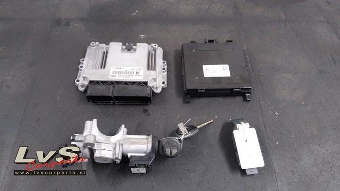 Used Ignition lock + computer Suzuki Swift (ZC/ZD) 1.0 Booster Jet Turbo 12V Price € 300,00 Margin scheme offered by LvS Carparts