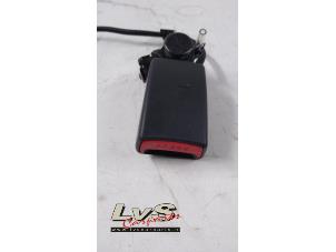 Begagnade Bakre bältesspänne, vänster Hyundai i10 (B5) 1.2 16V Pris € 14,00 Marginaltabell erbjuds av LvS Carparts