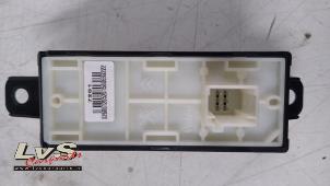 Commande ordinateur de bord d'un Peugeot 208 I (CA/CC/CK/CL) 1.2 Vti 12V PureTech 82 2015