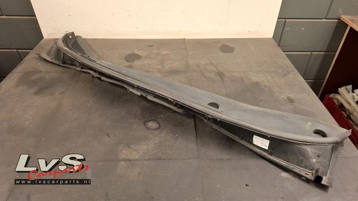 Używane Parawan Nissan Micra (K14) 0.9 IG-T 12V Cena € 55,00 Procedura marży oferowane przez LvS Carparts