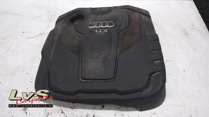 Usados Cobertor motor Audi A4 (B8) 2.0 TDI 16V Precio € 30,00 Norma de margen ofrecido por LvS Carparts