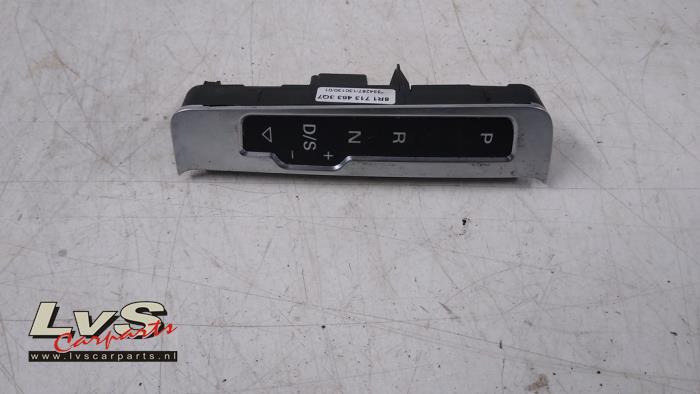 Begagnade Innerdisplay Audi Q5 (8RB) 3.0 TFSI V6 24V Quattro Pris € 24,00 Marginaltabell erbjuds av LvS Carparts