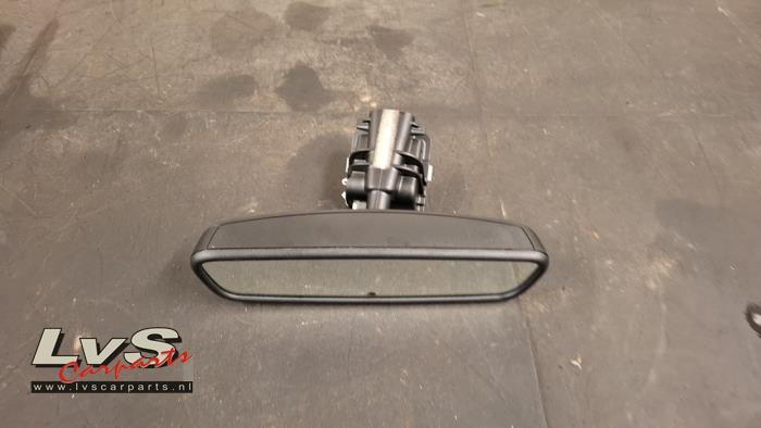 Używane Lusterko wewnetrzne Jaguar F-Pace 2.0 D 180 16V AWD Cena € 40,00 Procedura marży oferowane przez LvS Carparts