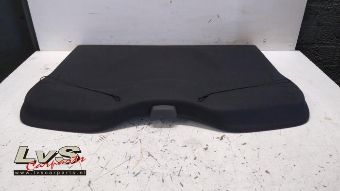 Begagnade Hatthylla Volvo V40 (MV) 1.6 D2 Pris € 75,00 Marginaltabell erbjuds av LvS Carparts