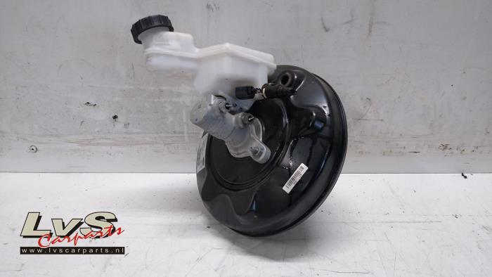Usados Servofreno Ford Fiesta 7 1.0 EcoBoost 12V Precio € 75,00 Norma de margen ofrecido por LvS Carparts