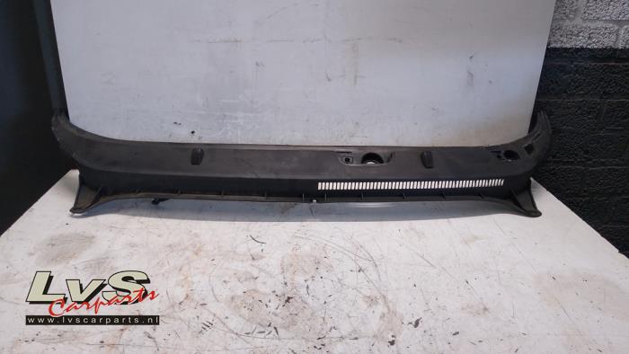 Używane Parawan Ford Ka II 1.2 Cena € 20,00 Procedura marży oferowane przez LvS Carparts