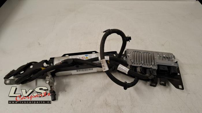 Używane Sterownik Start/Stop Peugeot 308 (L3/L8/LB/LH/LP) 1.6 BlueHDi 120 Cena € 150,00 Procedura marży oferowane przez LvS Carparts