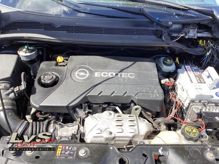 Usados Motor Opel Corsa E 1.3 CDTi 16V ecoFLEX Precio € 2.250,00 Norma de margen ofrecido por LvS Carparts