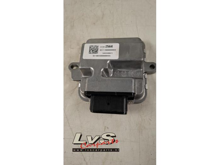 Usagé Module pompe carburant Opel Astra K 1.0 Turbo 12V Prix € 20,00 Règlement à la marge proposé par LvS Carparts