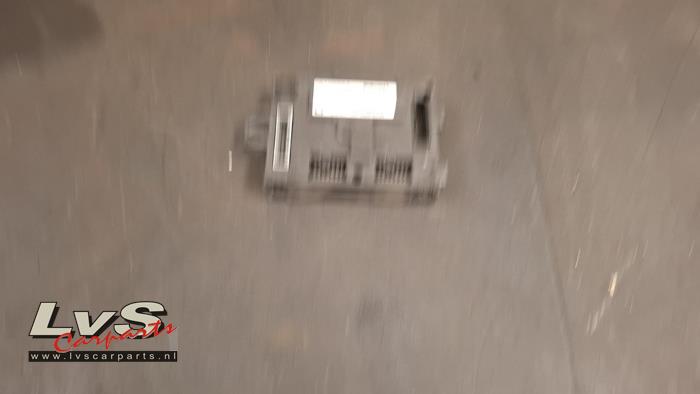 Used Computer, miscellaneous Renault Clio IV (5R) 0.9 Energy TCE 90 12V Price € 35,00 Margin scheme offered by LvS Carparts