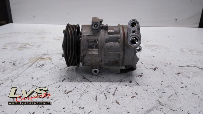 Usagé Compresseur de clim Opel Corsa E 1.3 CDTi 16V ecoFLEX Prix € 45,00 Règlement à la marge proposé par LvS Carparts