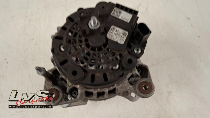 Dynamo van een Volkswagen Golf VII (AUA) 1.6 TDI BMT 16V 2018