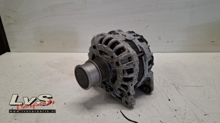 Usagé Dynamo Seat Ibiza V (KJB) 1.0 TSI 12V Prix € 25,00 Règlement à la marge proposé par LvS Carparts