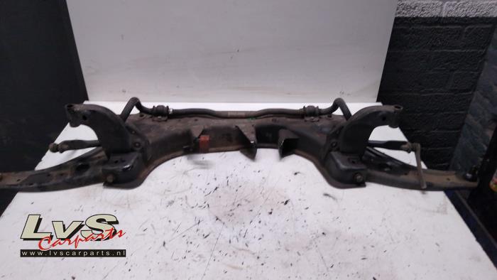 Usados Subchasis Ford Fiesta 7 1.1 Ti-VCT 12V 85 Precio € 75,00 Norma de margen ofrecido por LvS Carparts