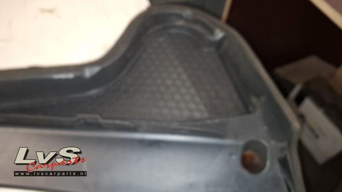 Używane Parawan Ford Focus 4 1.5 EcoBoost 12V 150 Cena € 50,00 Procedura marży oferowane przez LvS Carparts