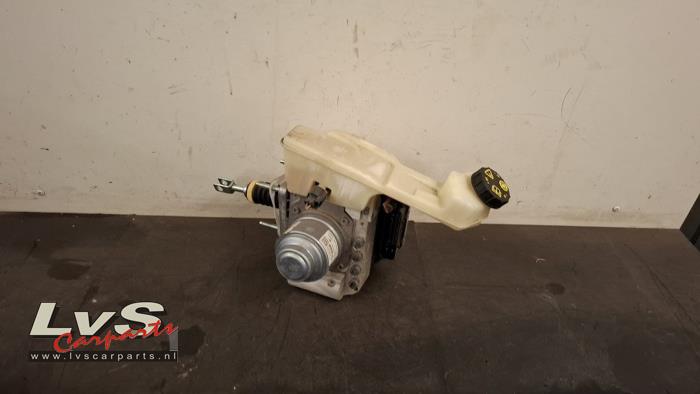 Usagé Servo frein Ford Focus 4 1.5 EcoBoost 12V 150 Prix € 450,00 Règlement à la marge proposé par LvS Carparts