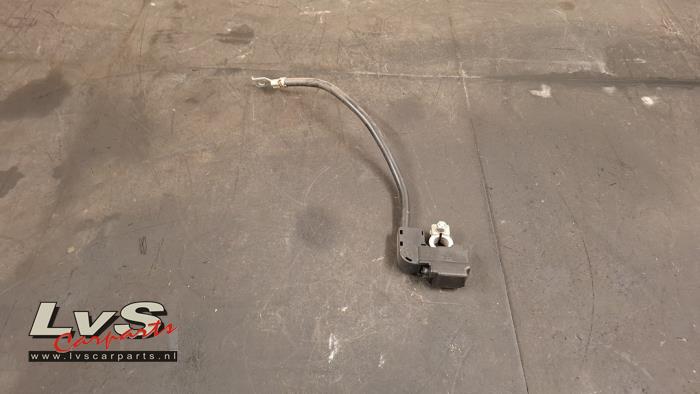 Begagnade Batterisensor BMW X1 (E84) sDrive 18d 2.0 16V Pris € 20,00 Marginaltabell erbjuds av LvS Carparts