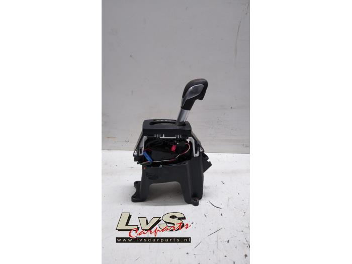 Usados Palanca selectora automática Ford EcoSport (JK8) 1.5 Ti-VCT 16V Precio € 100,00 Norma de margen ofrecido por LvS Carparts