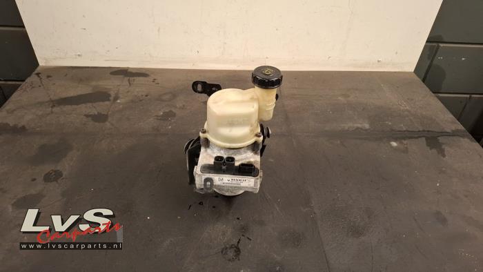 Usagé Pompe de direction Dacia Logan MCV II/III/Sandero Wagon 0.9 TCE 12V Prix € 100,00 Règlement à la marge proposé par LvS Carparts