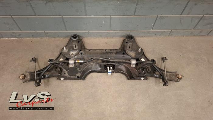 Begagnade Underram Peugeot 208 II (UB/UH/UP) 1.2 Vti 12V PureTech 75 Pris € 95,00 Marginaltabell erbjuds av LvS Carparts