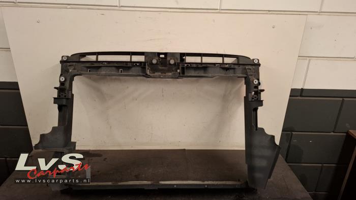 Begagnade Front Volkswagen Golf VII (AUA) 2.0 TDI 16V Pris € 125,00 Marginaltabell erbjuds av LvS Carparts