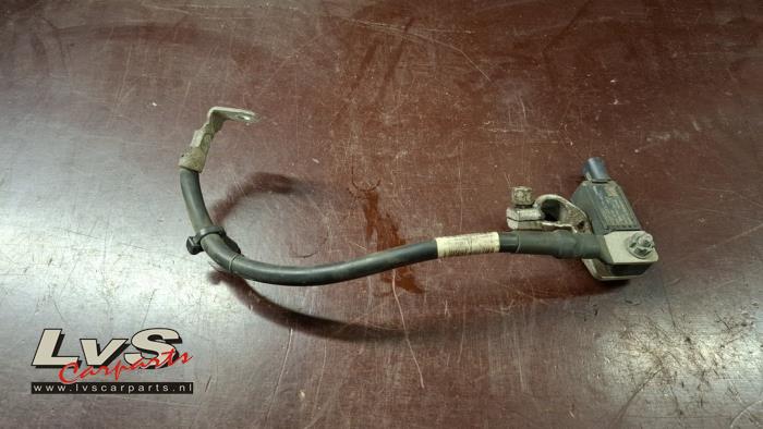 Begagnade Batterisensor Ford Ka+ 1.2 Pris € 20,00 Marginaltabell erbjuds av LvS Carparts