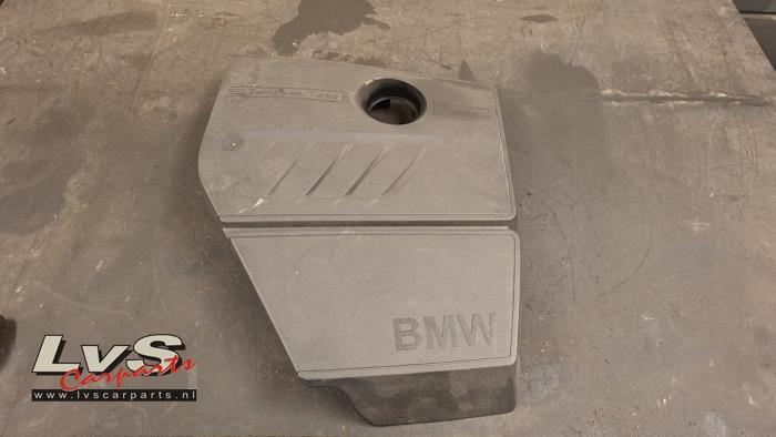 Used Engine cover BMW 3 serie (F30) 316i 1.6 16V Price € 30,00 Margin scheme offered by LvS Carparts