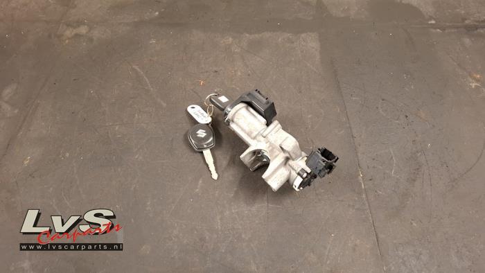 Używane Stacyjka + Kluczyk Suzuki Ignis (MF) 1.2 Dual Jet 16V AllGrip Cena € 40,00 Procedura marży oferowane przez LvS Carparts