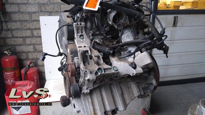 Usados Motor Audi A4 Avant (B7) 2.0 TDI 16V Precio € 995,00 Norma de margen ofrecido por LvS Carparts