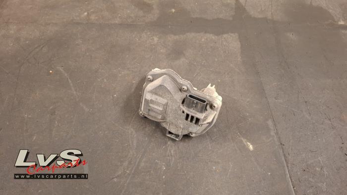 Gebrauchte AGR Ventil Renault Grand Scénic IV (RFAR) 1.7 Blue dCi 120 Preis € 20,00 Margenregelung angeboten von LvS Carparts