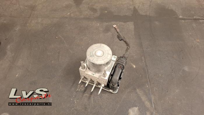 Usagé Bloc ABS Renault Grand Scénic IV (RFAR) 1.7 Blue dCi 120 Prix € 145,00 Règlement à la marge proposé par LvS Carparts