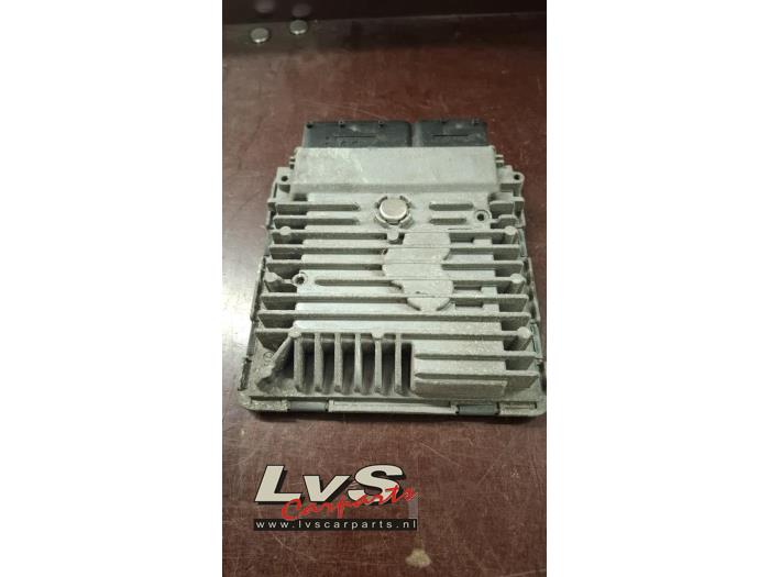 Used Engine management computer Volkswagen Polo V (6R) 1.6 TDI 16V 90 Price € 100,00 Margin scheme offered by LvS Carparts