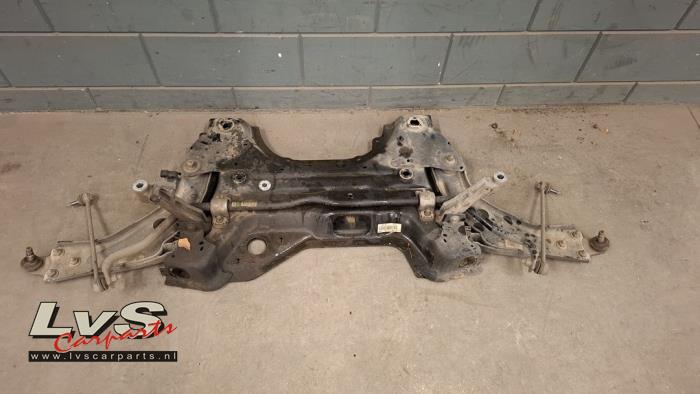 Begagnade Underram Opel Grandland (X) 1.2 Turbo 12V Pris € 175,00 Marginaltabell erbjuds av LvS Carparts