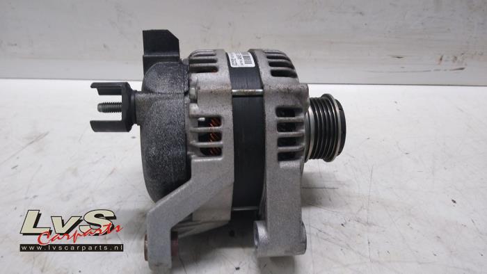 Usagé Dynamo Opel Corsa E 1.4 Turbo 16V Prix € 20,00 Règlement à la marge proposé par LvS Carparts