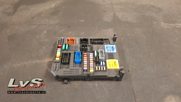 Used Body control computer Peugeot 3008 II (M4/MC/MJ/MR) 1.2 12V e-THP PureTech 130 Price € 100,00 Margin scheme offered by LvS Carparts