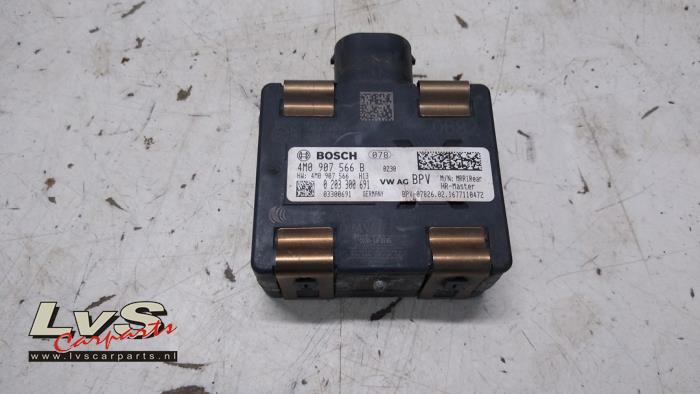 Begagnade Dödvinkelsensor Audi Q7 (4MB/4MG) 3.0 TDI V6 24V Pris € 245,00 Marginaltabell erbjuds av LvS Carparts
