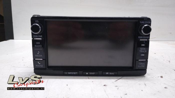 Używane Radio Fiat Fullback 2.4 Turbodiesel 180 4x4 Cena € 484,00 Z VAT oferowane przez LvS Carparts
