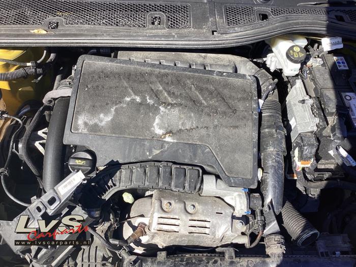 Getriebe Peugeot 208 II (UB/UH/UP), 2019 1.2 Vti 12V PureTech 100, Fließheck, 4-tr, Benzin, 1.199cc, 74kW (101pk), FWD, EB2ADT; HNK; EB2ADTDB; HNE, 2019-06 (Gebraucht)