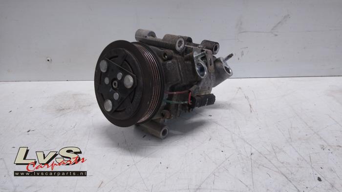 Usagé Compresseur de clim Citroen C3 (SX/SW) 1.6 Blue HDi 75 16V Prix € 17,00 Règlement à la marge proposé par LvS Carparts