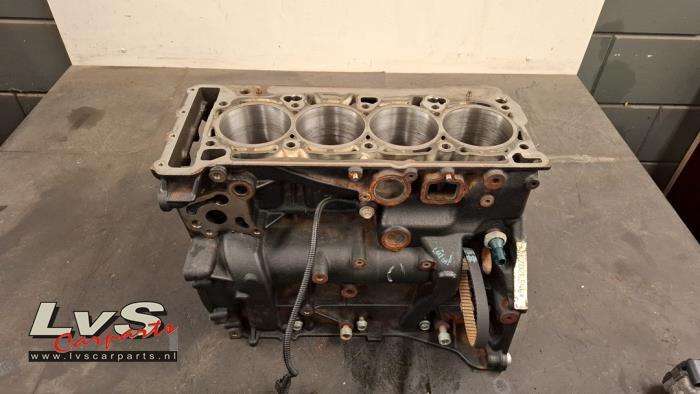 Used Engine crankcase Seat Leon (5FB) 2.0 TSI FR 16V Price € 750,00 Margin scheme offered by LvS Carparts