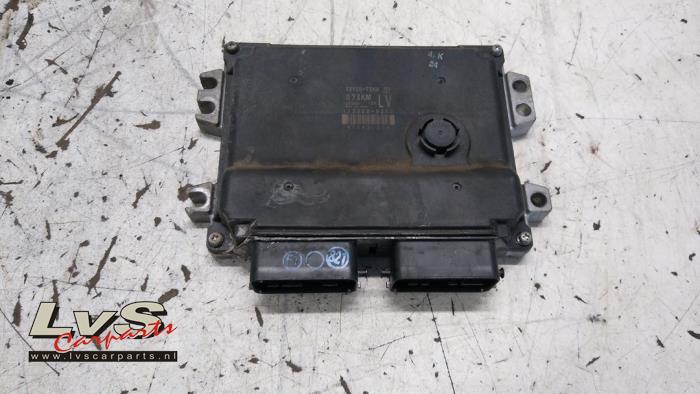 Used Engine management computer Suzuki Swift (ZA/ZC/ZD1/2/3/9) 1.3 VVT 16V Price € 50,00 Margin scheme offered by LvS Carparts