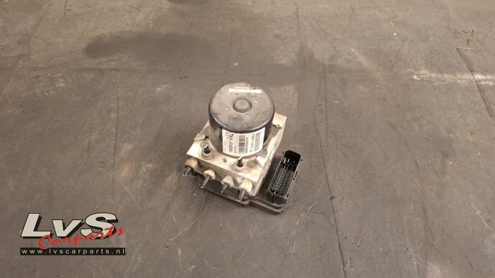 Usagé Pompe ABS Opel Astra J (PC6/PD6/PE6/PF6) 1.6 Turbo 16V Prix € 375,00 Règlement à la marge proposé par LvS Carparts