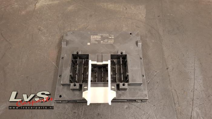 Używane Sterownik Body Control Audi A3 Sportback (8VA/8VF) 1.5 35 TFSI 16V Cena € 80,00 Procedura marży oferowane przez LvS Carparts