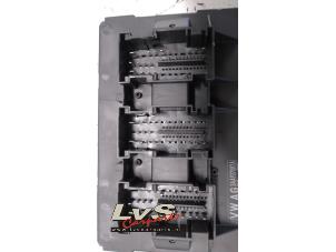 Body control computer from a Volkswagen Passat CC (357) 2.0 TDI 16V 135 2011