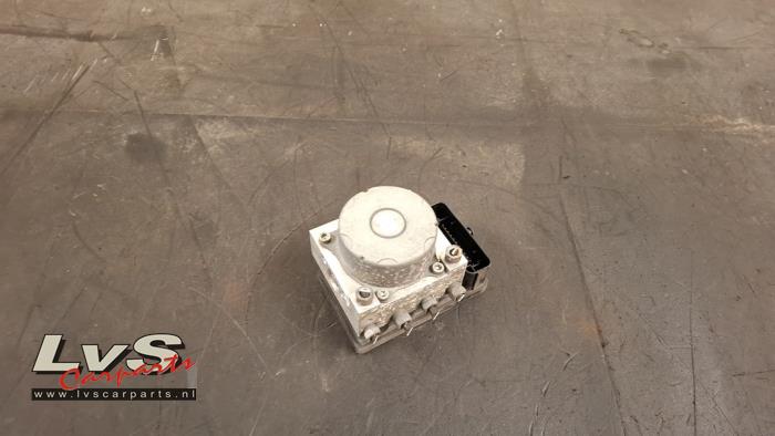 Gebrauchte ABS Pumpe Dacia Dokker Express (8S) 1.5 dCi 75 Preis € 45,00 Margenregelung angeboten von LvS Carparts