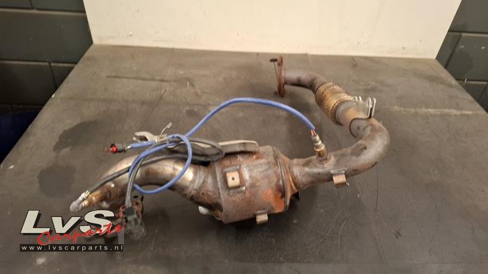 Usagé Catalyseur Ford Focus 3 1.0 Ti-VCT EcoBoost 12V 125 Prix € 200,00 Règlement à la marge proposé par LvS Carparts